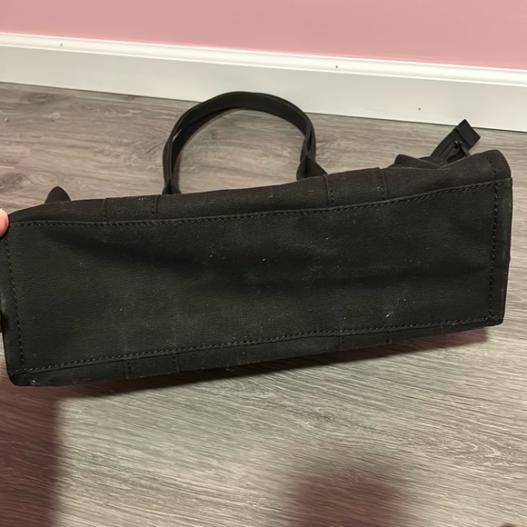 Marc Jacobs The Tote Bag Large Size - Picture 10 of 12